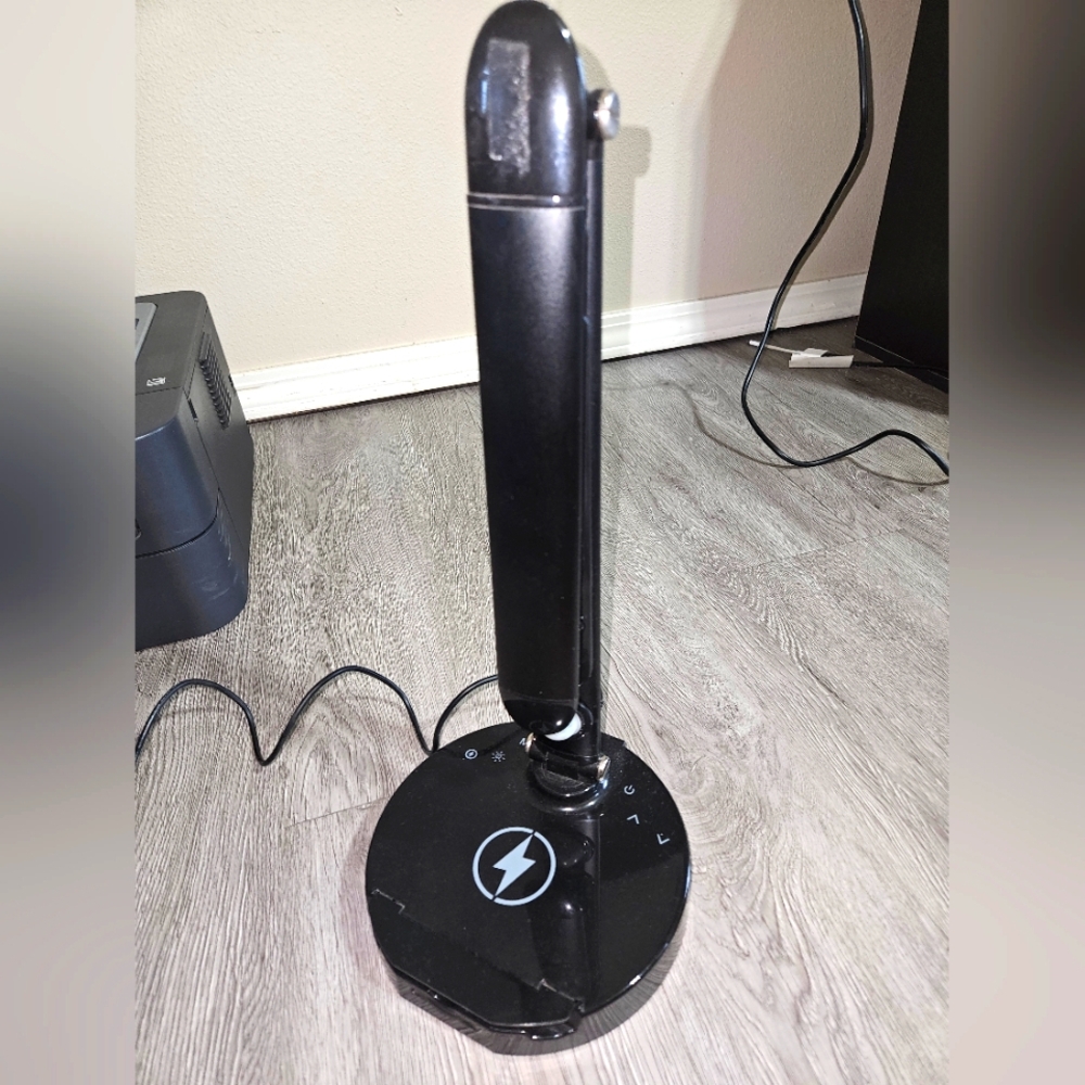 Small Desk Lamp With Charger